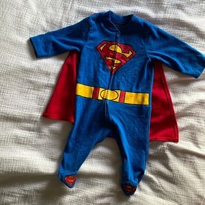 Superman baby outfit with cape 0-3